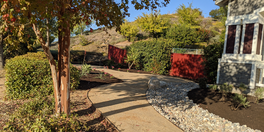 Inspired by the San Diego County Water Authority's free landscape workshops, Vallecitos Water District employee Eileen Koonce transformed her own landscaping. Photo: Vallecitos Water District example watersmart landscaping